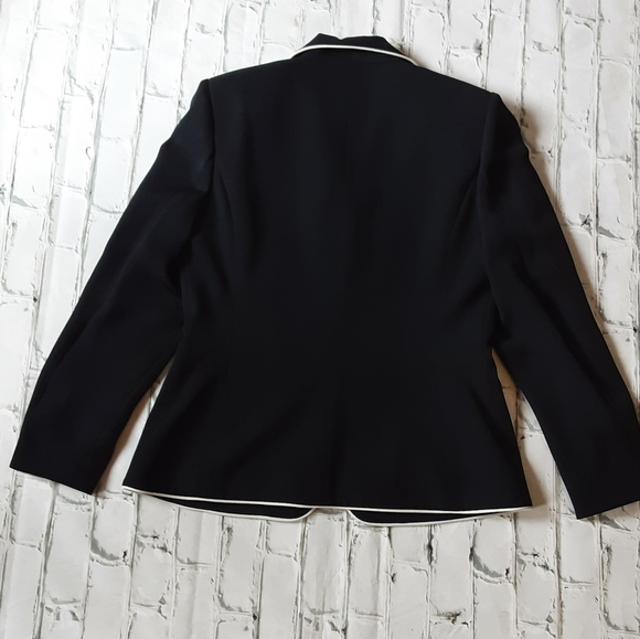 VINTAGE INGENUITY BLACK BLAZER WITH WHITE PIPING SZ 10 - Picture 3 of 9